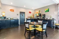 Quality Inn Airport I-240 - Desayuno