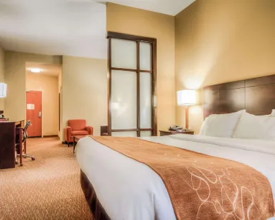 Comfort Suites Hotels near Pecos Municipal Airport