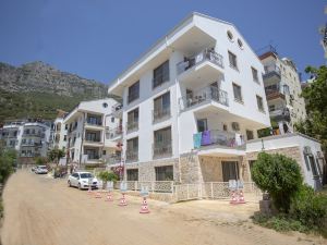 Cedrus Suites