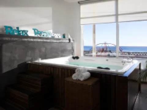 Dazzler by Wyndham Puerto Madryn 馬德林港酒店