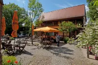 Appartement Hotel up Hus Idyll Hotels near Fontane-Geburtshaus