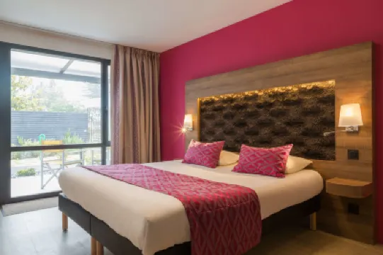 The Originals Boutique Hôtel le Lion dOr Fougères Ouest Hotels in 