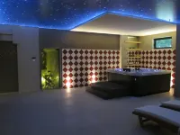 Atlantis Beach Hotel - Romantic