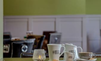 Crewe Arms Hotel