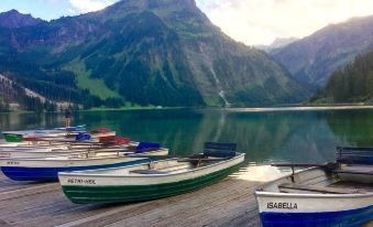 Hotel Schwarzer Adler Mit Vilsalpsee Bähnchen