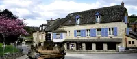 Logis Hôtel Restaurant l'Auberge du Chateau Отели в г. Мюре-ле-Шато