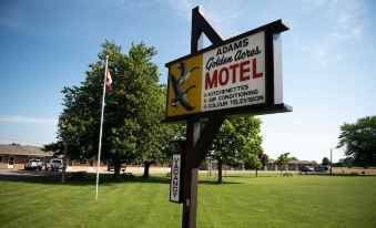 Adams Golden Acres Motel