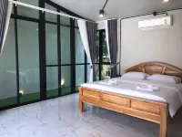 Wisdom Field Resort & Spa Hotels in 