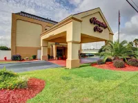 Hampton Inn Waycross Hotels near Okefenokee Swamp Park