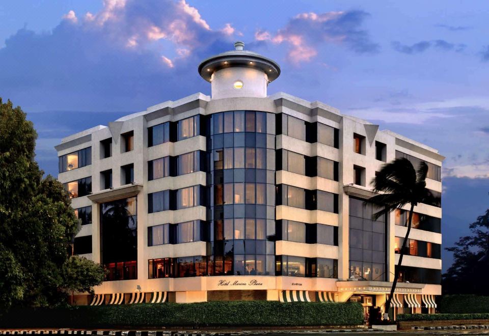 3. Hotel Ma..