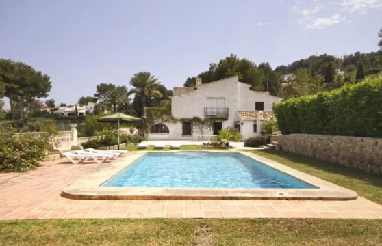 厄勒布魯凱瑞華晟酒店