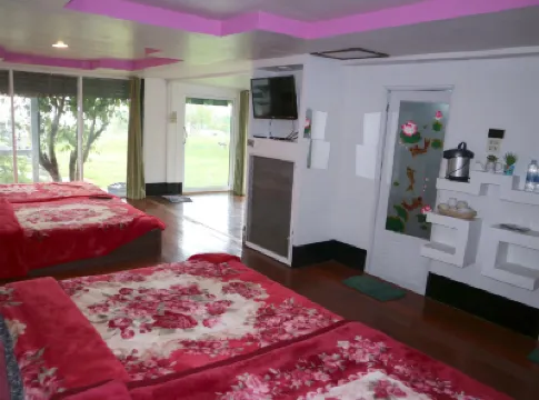 Baanchomdow Phu Tub Berk - Baan Chom Dao Phu Tab Berk Hotels near Phu Tab Berk