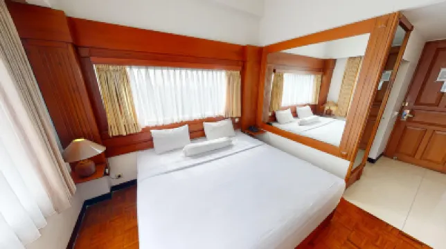 Wirton Hotel โรงแรมใกล้สวนสนุกดาโกดรีมพาร์ค