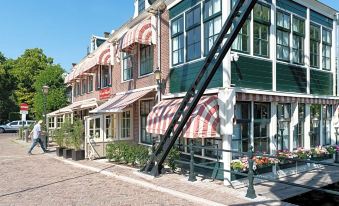 Hof Van Holland Hotel