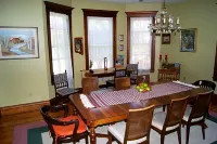 Ye Olde Walkerville Bed & Breakfast Hotels in Windsor