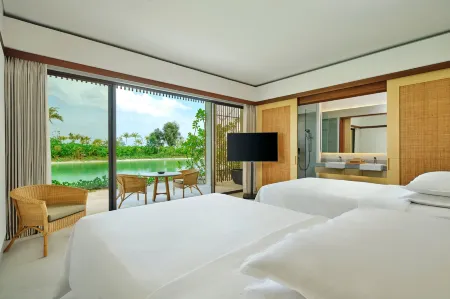 Sheraton Belitung Resort Отели в г. Tanjung Binga