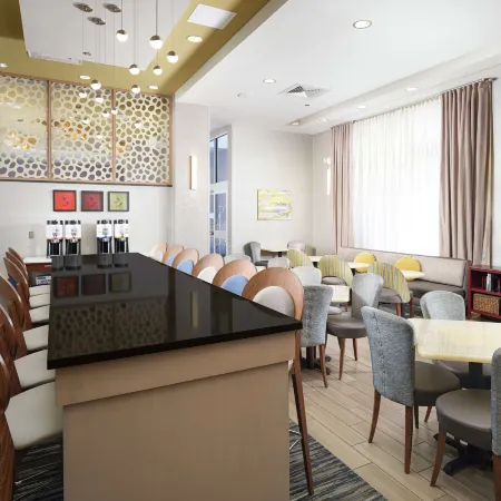 Hampton Inn Wilmington Downtown
