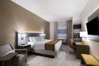 Comfort Inn & Suites Victoria North Hotels near First Presbyterian Church