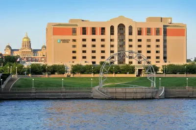 Embassy Suites by Hilton des Moines Downtown Hotels near Wooly's