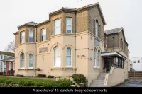 Remaotel Seafield Court Apartments Отели в г. 