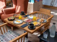 Metropole Urban Hotel - Desayuno