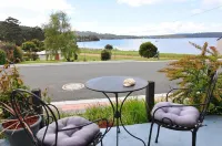 Smugglers Rest Apartments Dover Hotels in Port Huon