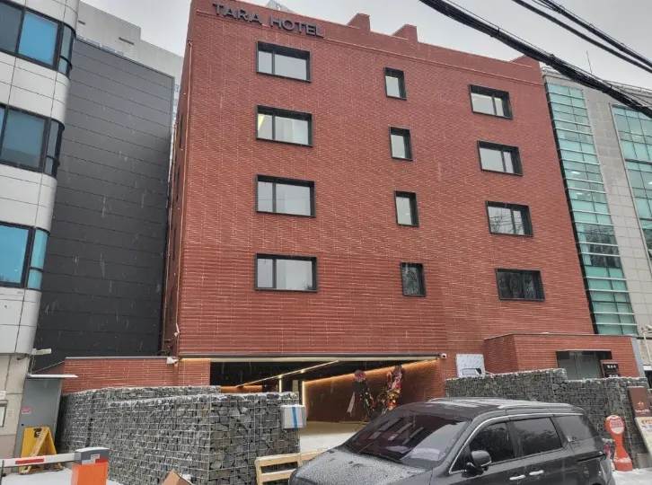 Hotel Tara