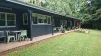 Maleny Hotel فنادق في Bald Knob