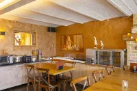 Gasthof Schraevenacker Hotels in Lo-Reninge