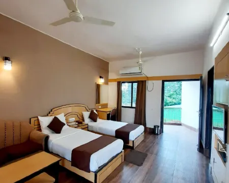 The Damodar Retreat Hotels in Bardhaman