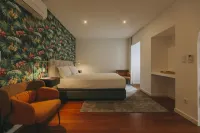 Azores Inn - Family Suites Hostel