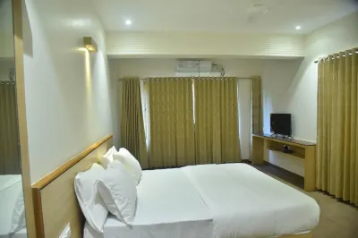 Sagar Sawali Grand Hotels in Ladghar