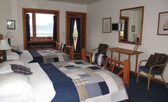 Arbutus Cove Guesthouse