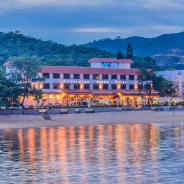 Silvermine Beach Resort Отели рядом с достопримечательностью «Аутлет Citygate»