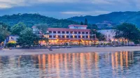 Silvermine Beach Resort Hotel in zona Monastero di Po Lin