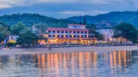 Silvermine Beach Resort Отели рядом с достопримечательностью «Чхеклапкок»