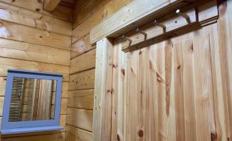 Immaculate Cabin 5 Mins to Inverness Dogs Welcome - Housity
