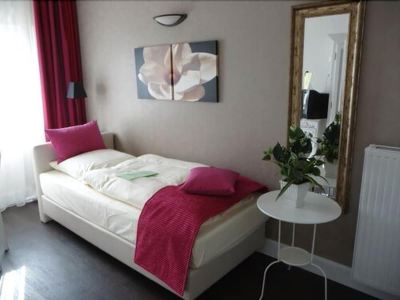 Standard Single Room (Einzelbett/ Single Bed)