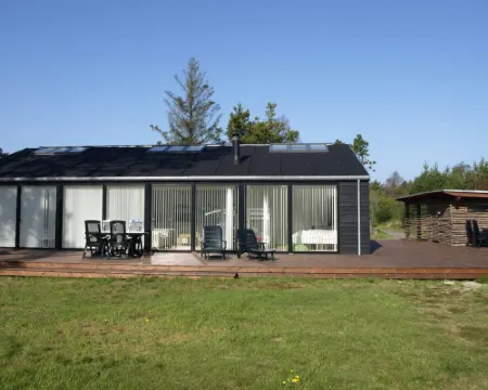 "Jonce" - 400m from the Sea Hoteles en Jerup