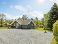 "Aleide" - 29km from the Sea - parking