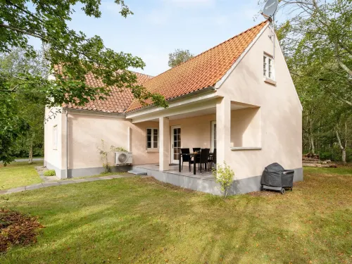 "Hildegunn" - 200m from the Sea - 4-Star