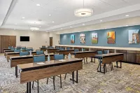 Hampton Inn  Suites by Hilton Cincinnati West - 2-Star