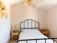 La Discrete - Homestays