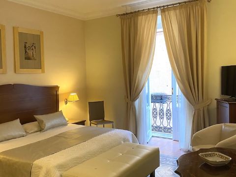Hotel Akropolis - Museum Hotel