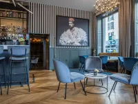 Radisson Blu Schwarzer Bock Hotel Wiesbaden Отели рядом с достопримечательностью «Вестенд»