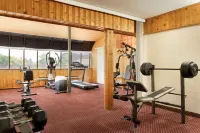 Travelodge by Wyndham Lethbridge - Phòng tập thể hình