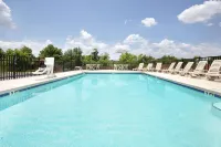 Days Inn by Wyndham Columbus-North Fort Moore - Pools