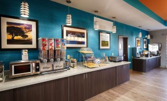 Best Western Plus Lonestar Inn  Suites