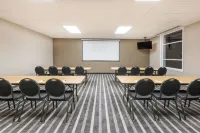Super 8 by Wyndham Mont Laurier - Wifi