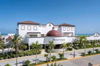 Holiday Inn Club Vacations Grand Residences All Inclusive by IHG - 2-Star